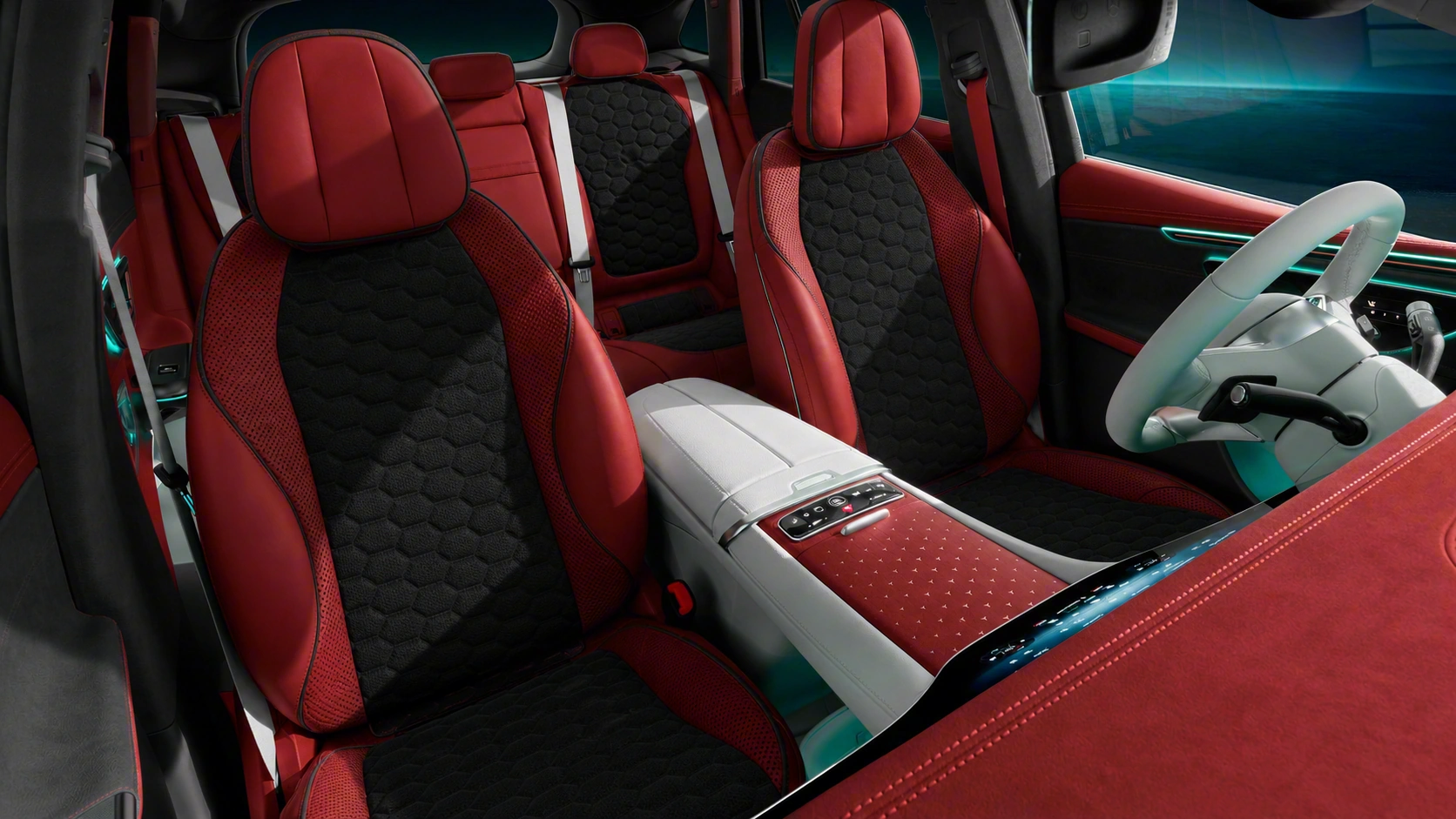 Красный спорт · соты · alcantara
