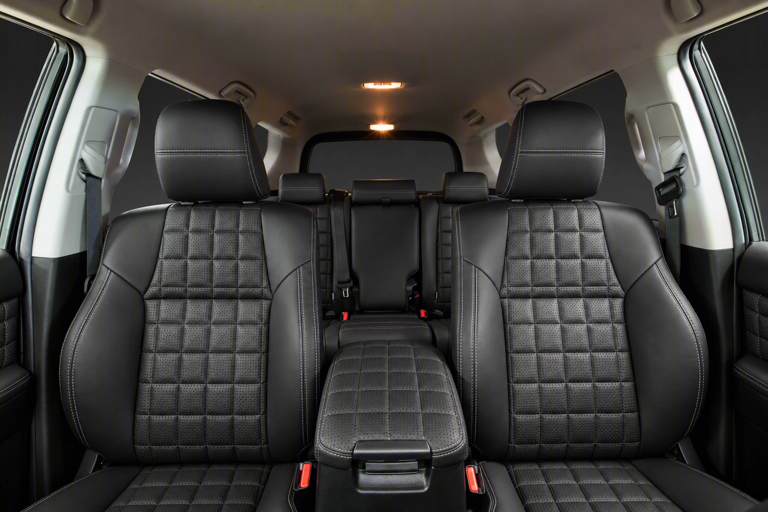 Toyota Land Cruiser Prado (J150) — дизайн-проект салона