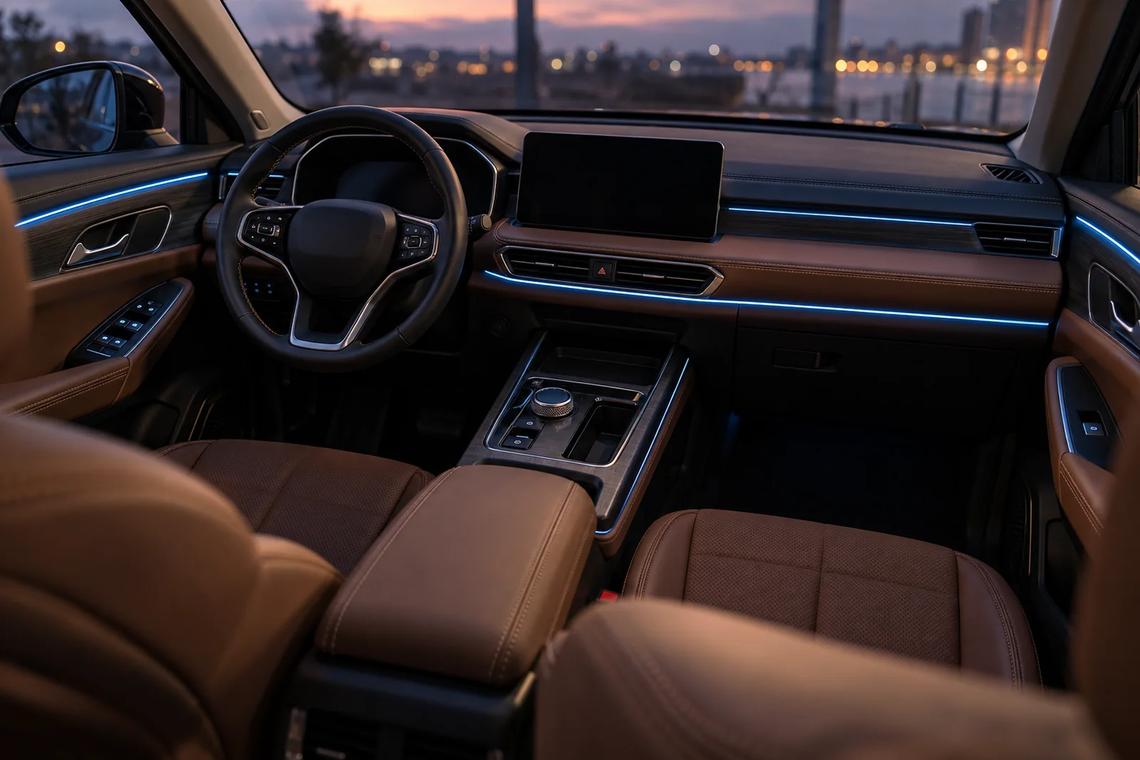 Иллюстрация: контурная подсветка вдоль панели и дверей Haval Jolion