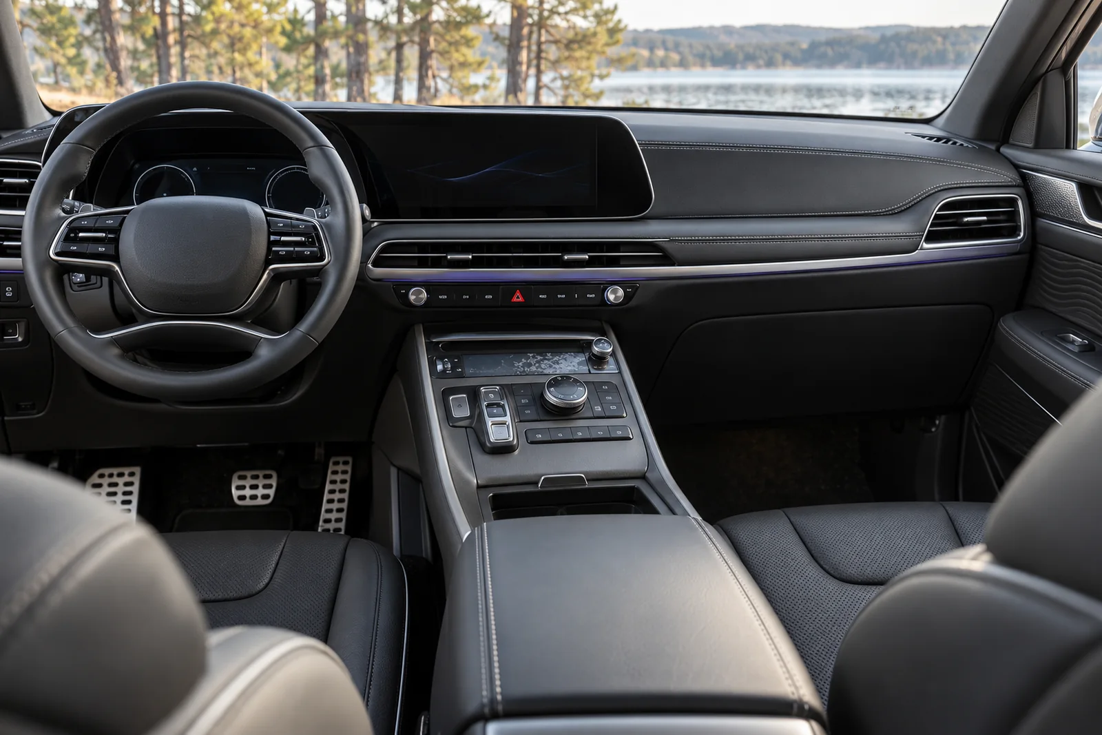 Иллюстрация: передняя панель Hyundai Palisade, обтянутая кожей с двойной строчкой