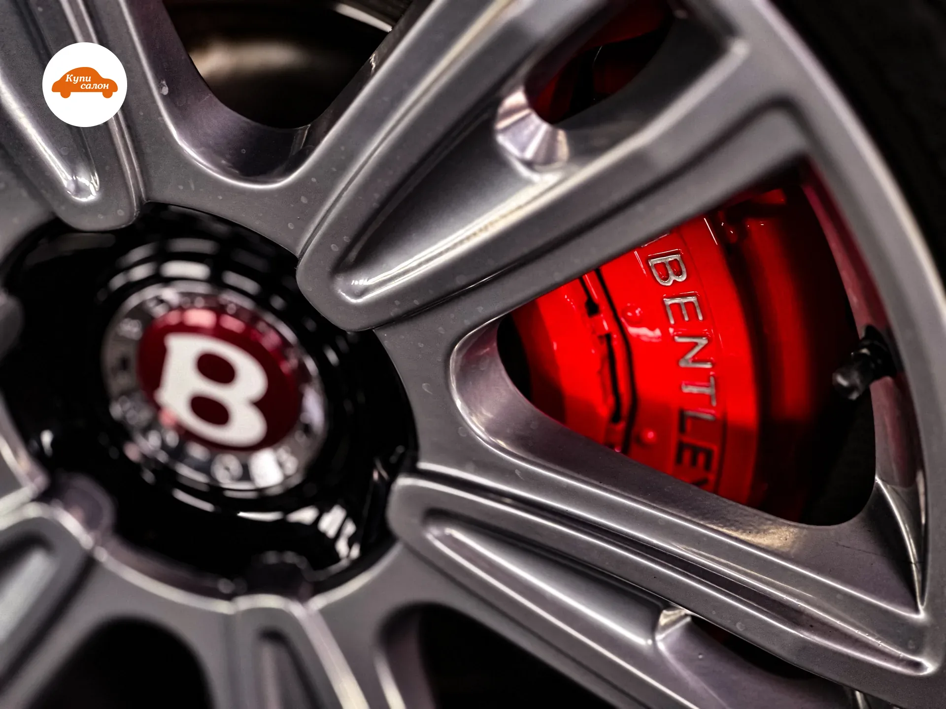 Перетяжка салона Bentley Continental GT — Bentley Continental GT — перетяжка салона, перетяжка руля