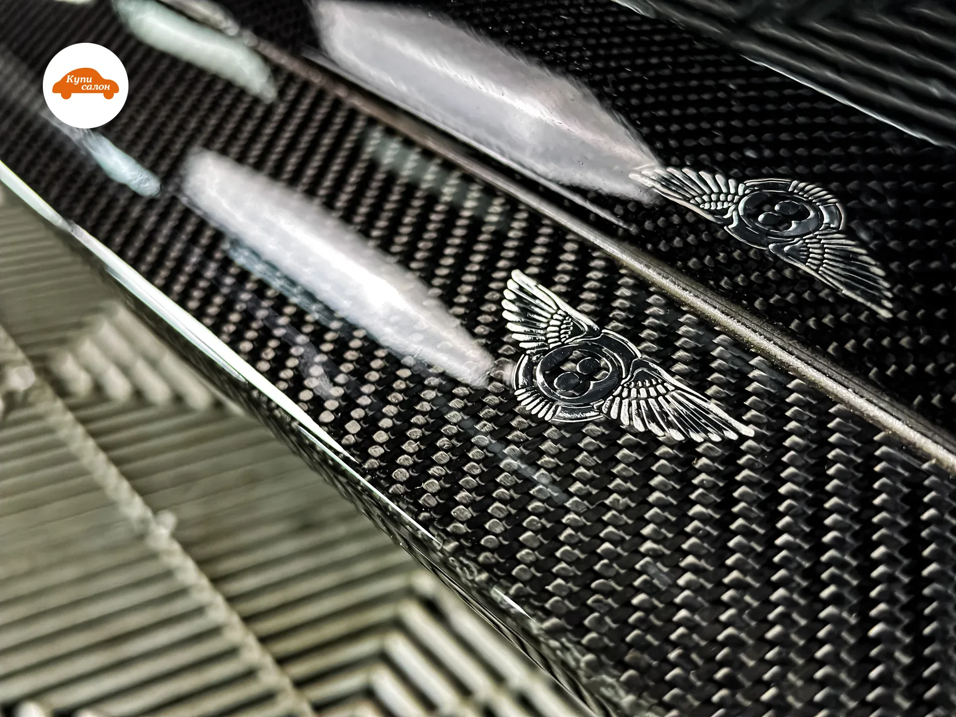 Перетяжка салона Bentley Continental GT — Bentley Continental GT — перетяжка салона, перетяжка руля