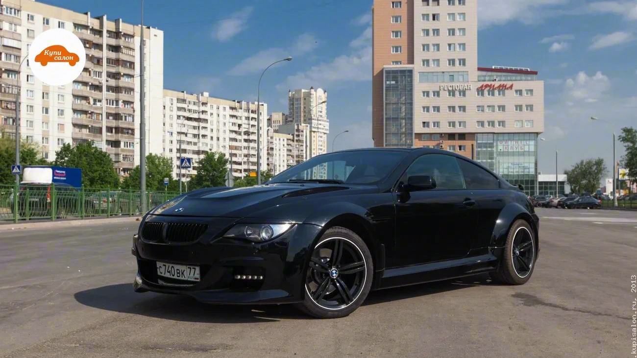 BMW 650 — Черный BMW 6 серии на улице города, тюнинг экстерьера