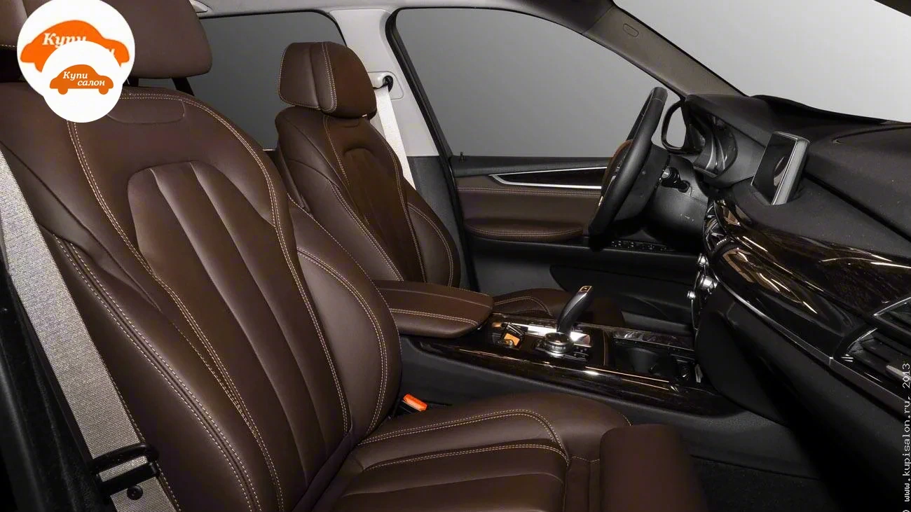 BMW X5 после перетяжки: коричневые сиденья со светлой строчкой