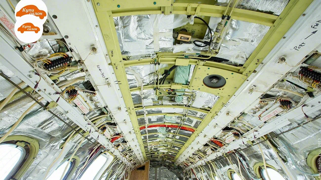 Samolyoty Hawker 800 — Потолок салона автомобиля с шумоизоляцией и проводкой до перетяжки