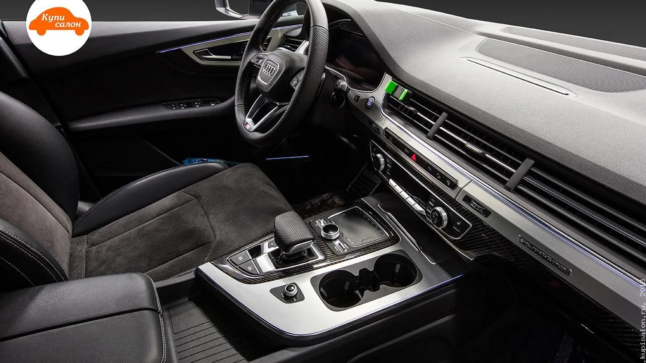 Audi Q7 — амбиентная подсветка