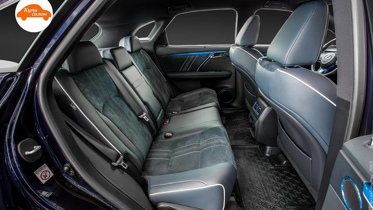 Lexus RX — амбиентная подсветка