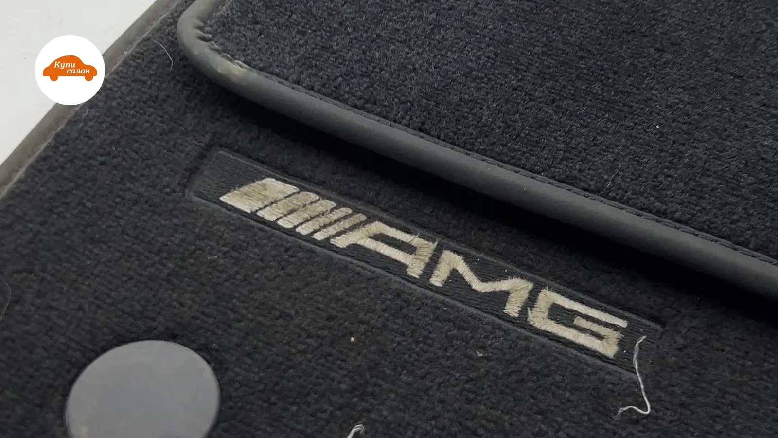 Пошив оригинальных ковриков AMG черного цвета