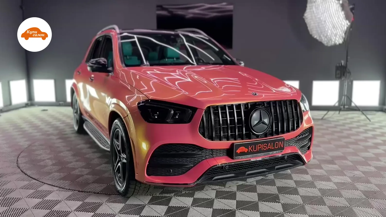 Mercedes-Benz GLE в пленке хамелеон, полная оклейка автомобиля полиуретановой пленкой