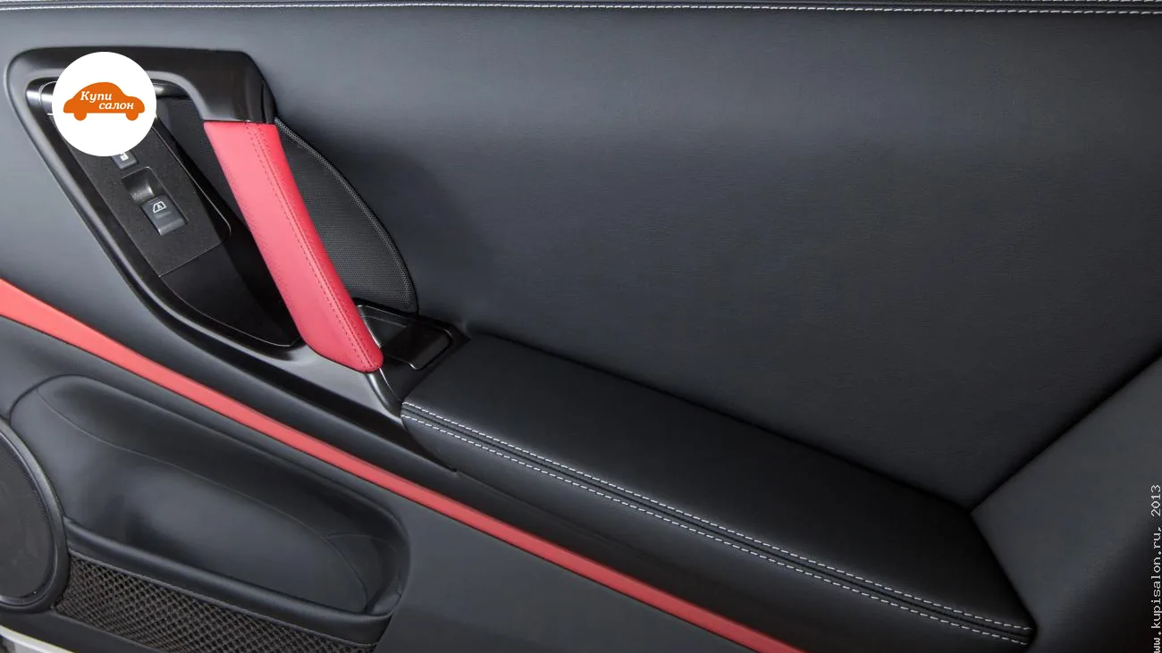 Перетяжка дверей Nissan — Nissan GTR — перетяжка дверей
