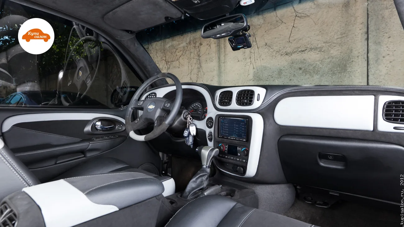 Перетяжка потолка Chevrolet — Chevrolet Trailblazer — перетяжка потолка