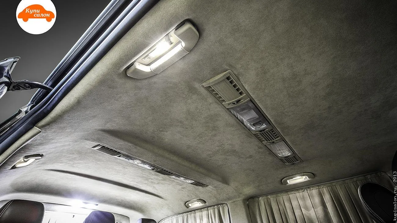 Потолок Mercedes-Benz Vito в серо-бежевой алькантаре: плафон и накладки заднего климата — работа КупиСалон