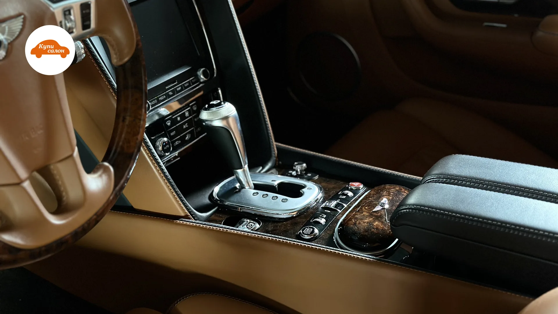 Перетяжка салона Bentley — Bentley Continental GT — перетяжка салона