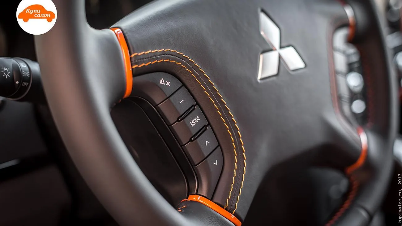 Mitsubishi Pajero — перетяжка руля