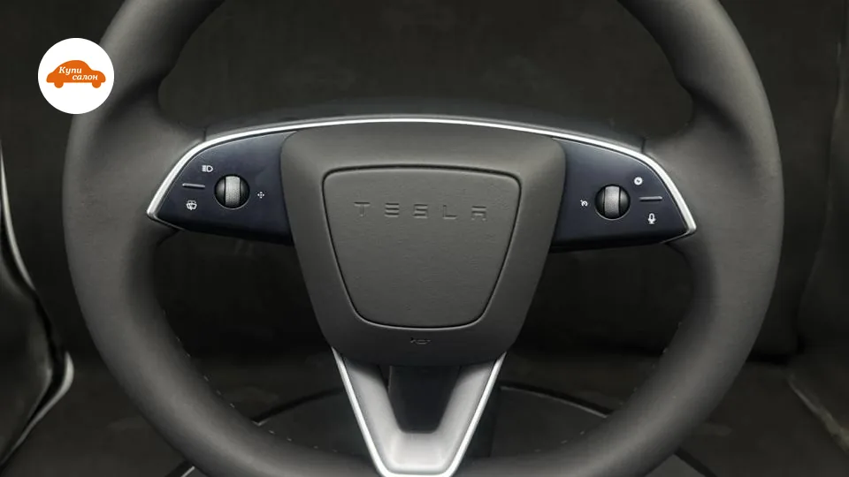 Перетяжка руля Tesla