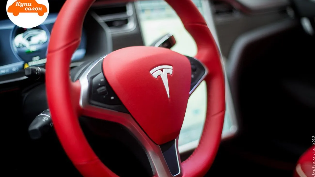 Перетяжка руля Tesla — Tesla Model S — перетяжка руля