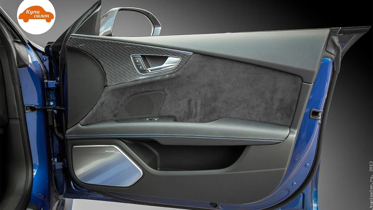 Перетяжка дверной карты Audi, алькантара, кожа, карбон, синяя строчка
