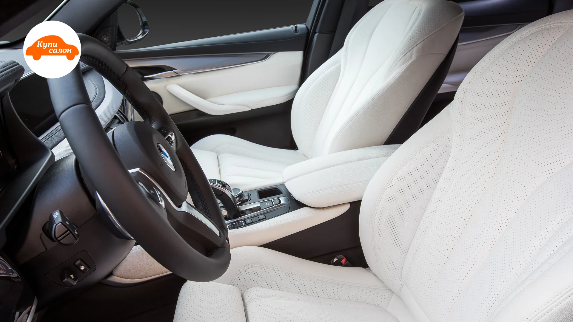 Перетяжка сидений BMW X6 — передние сиденья со стороны водителя