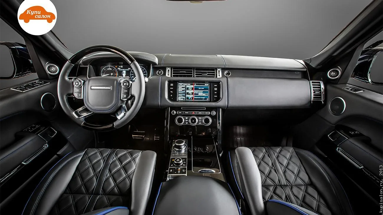Салон Range Rover: передняя панель и подушки передних кресел в чёрной коже с ромбовидной стёжкой — проект КупиСалон