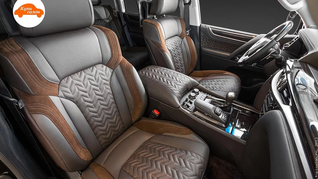 Перетяжка салона Lexus, сиденья и центральный подлокотник из кожи и алькантары, коричневый и серый цвета, фигурная перфорация