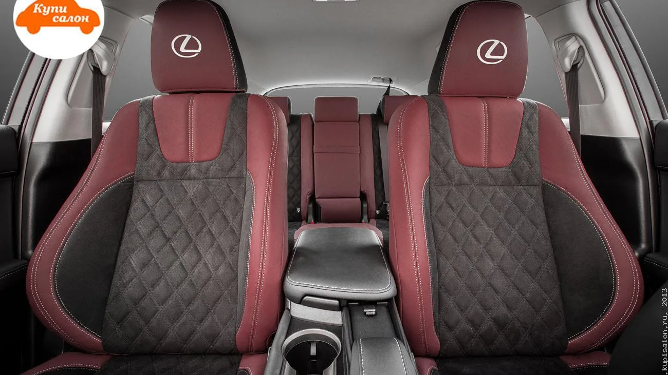 Перетяжка салона Lexus: передние и задние сиденья, подголовники и центральный подлокотник в красно-черной коже с ромбовидной строчкой и вышивкой логотипа.
