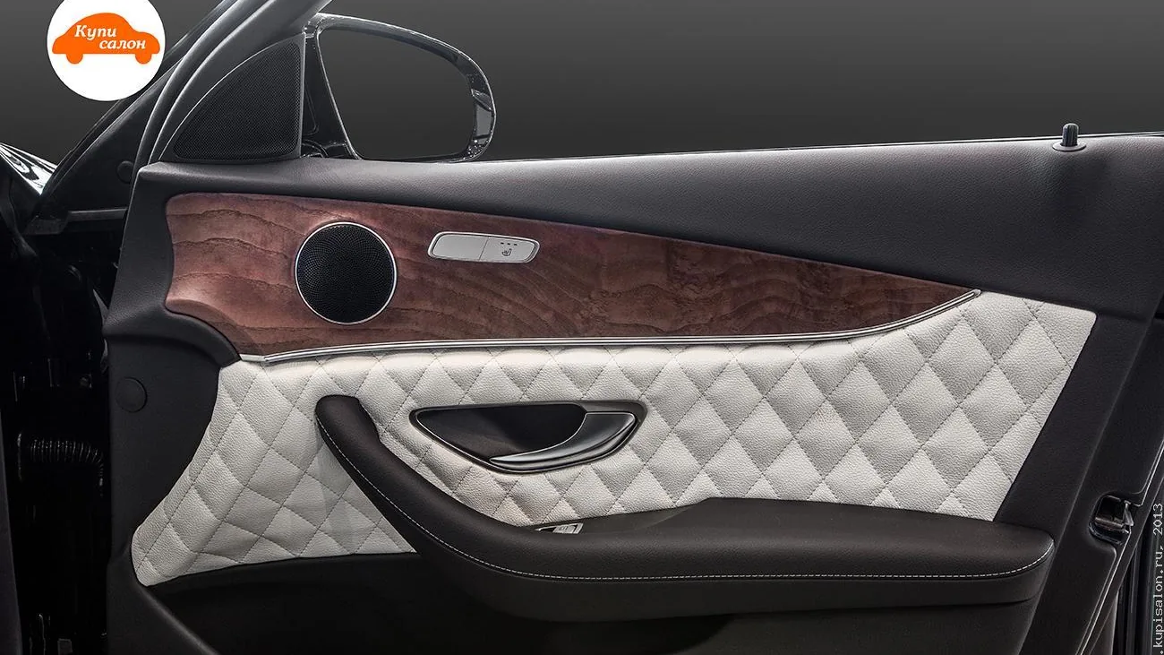 Салон Mercedes-benz E-Класса, перетяжка белой кожей с ромбовидной прострочкой и деревянными вставками
