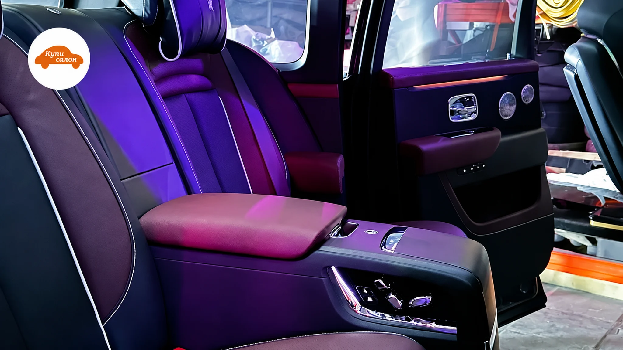 Rolls-Royce Cullinan — звёздное небо