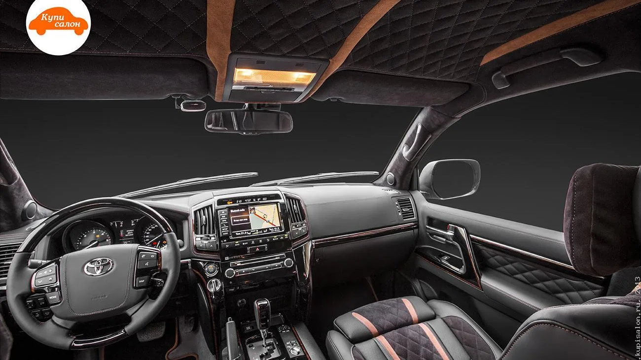 Перетянутый в кожу салон Toyota Land Cruiser — работа мастеров КупиСалон