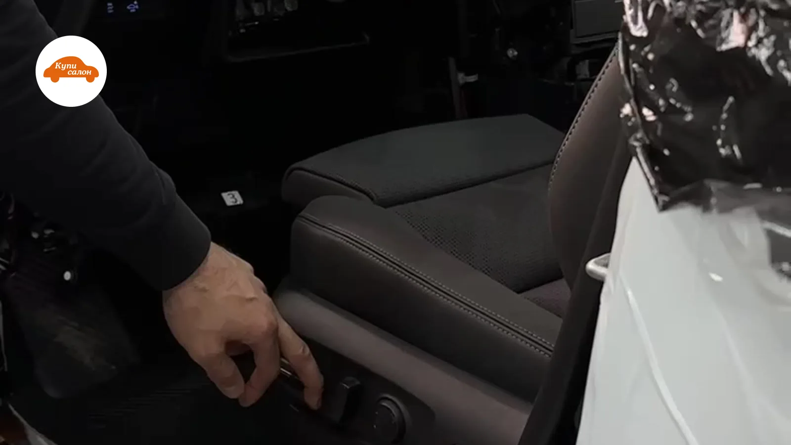 Toyota Land Cruiser — подогрев сидений