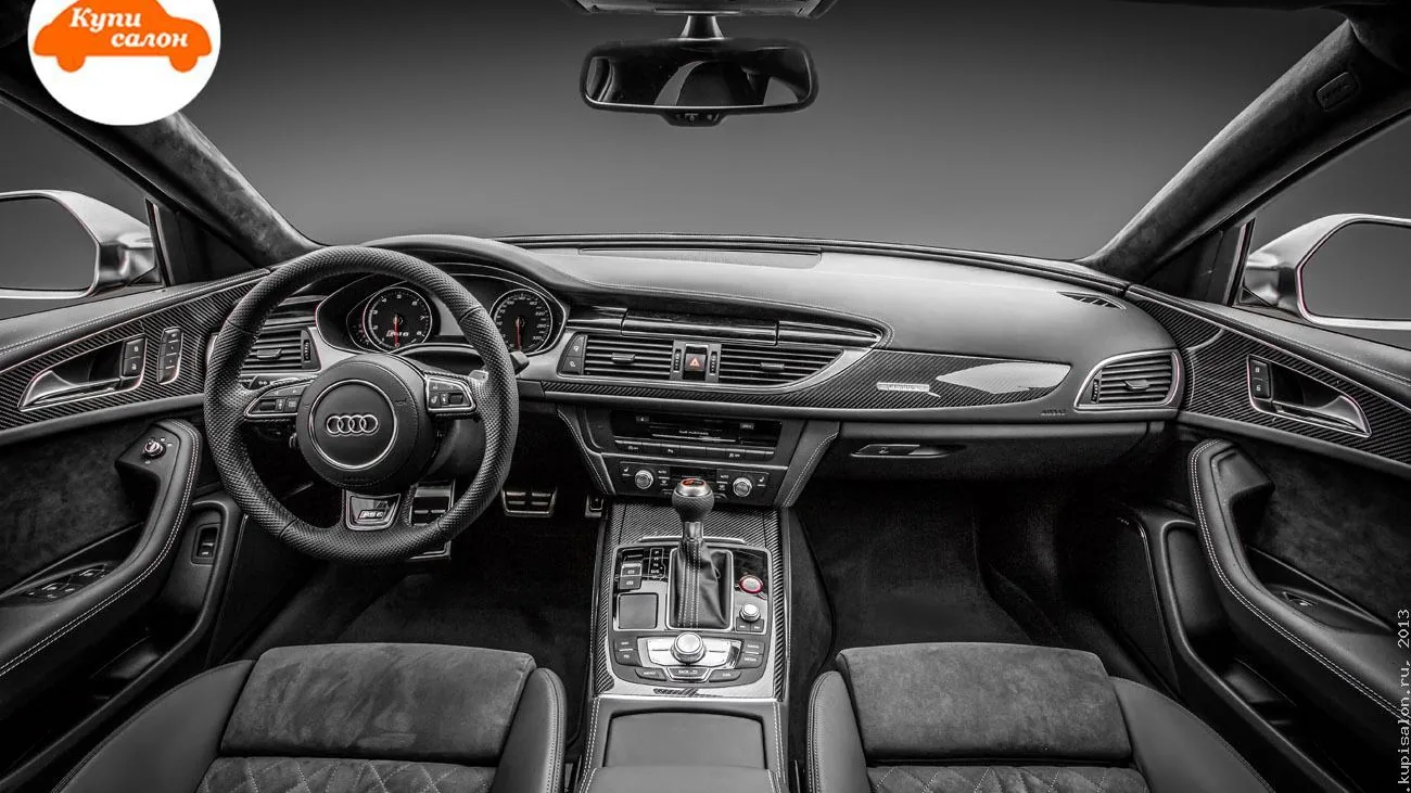 Интерьер Audi с перетяжкой салона, сиденьями из кожи и алькантары, карбоновыми вставками