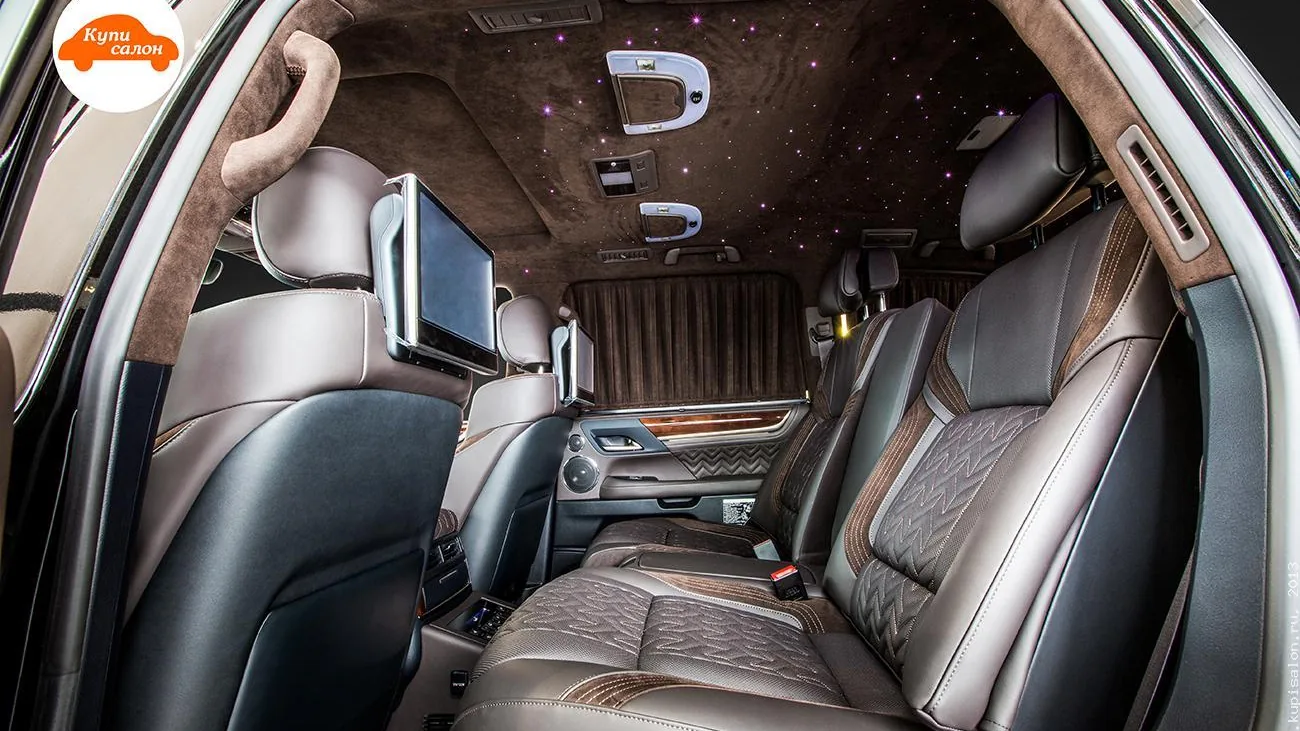 Lexus LX — звёздное небо