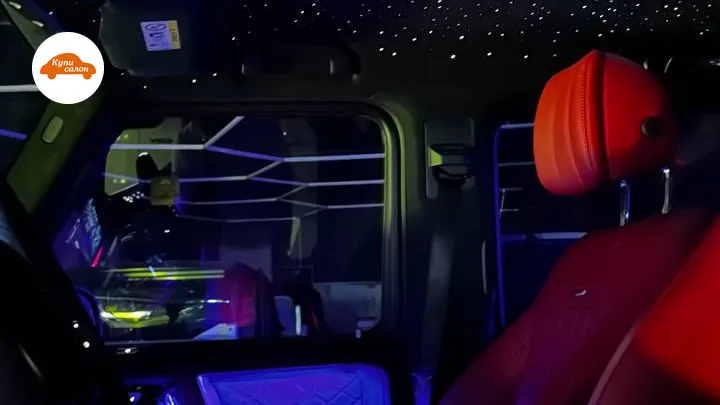 Потолок Mercedes G-Class со звёздным небом и стёжкой